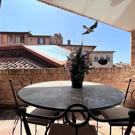 Il Terrazzo Di Tolomei Apartamento Siena